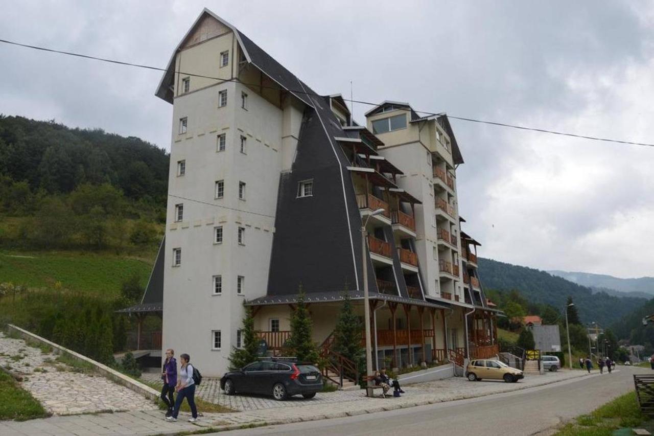 Goski Apartman Brzece Kopaonik Apartment Exterior photo